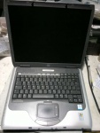 laptop Compaq NX9020 CEL 1.4GHZ 2GB 40GB XP bez baterii