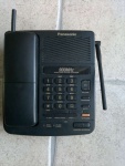 telefon stacjonarny Panasonic KX-T9520 900MHz z usterką ładowania w słuchawce